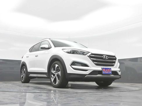 Used 2018 Hyundai Tucson Limited w/ Ultimate Package 02 FWD image 28