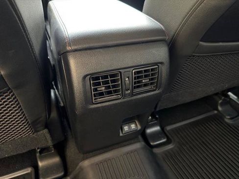 Used 2021 Toyota 4Runner Venture w/ Moonroof Package AWD/4WD image 18