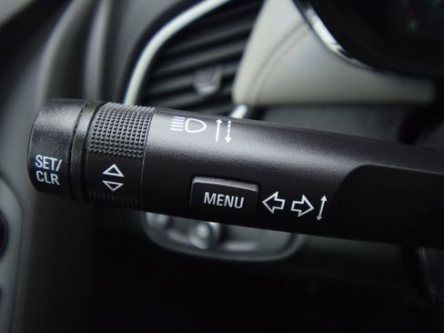 Used 2021 Chevrolet Trax LT w/ Driver Confidence Package image 30