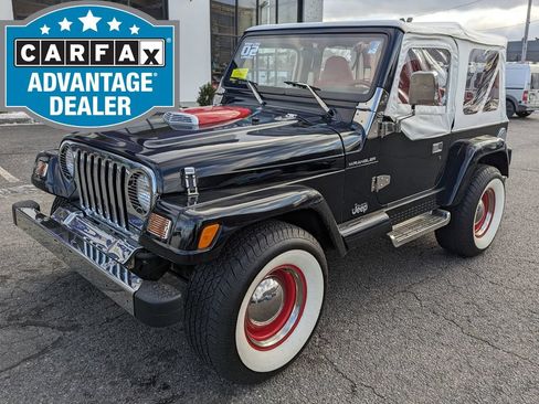 Used 2002 Jeep Wrangler Sahara AWD/4WD image 2