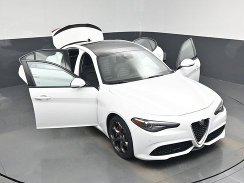 Used 2018 Alfa Romeo Giulia Ti Sport w/ Quick Order Package 22S Sport image 54