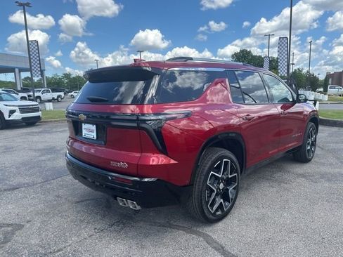 New 2026 Chevrolet Traverse High Country w/ LPO, Floor Liner Package FWD image 3