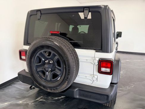 Used 2023 Jeep Wrangler Unlimited Sport AWD/4WD image 6