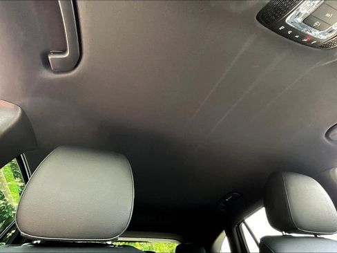 Used 2025 Mercedes-Benz GLA 250 4MATIC image 17