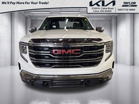 Used 2024 GMC Sierra 1500 SLT image 2