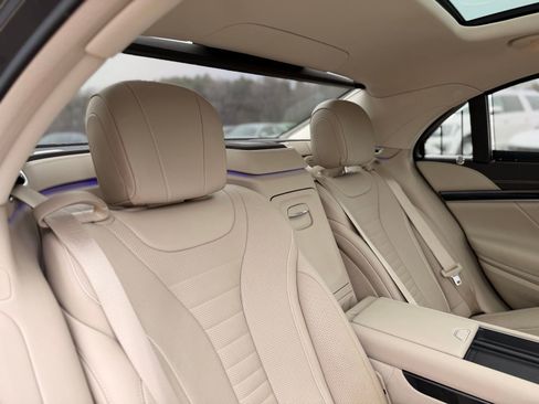 Used 2020 Mercedes-Benz S 560 4MATIC Sedan image 27