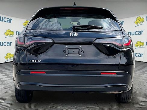 Used 2023 Honda HR-V LX image 5