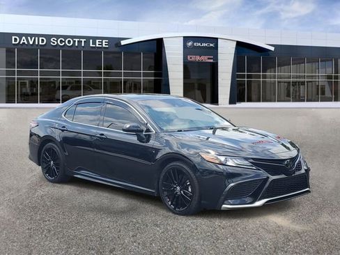 Used 2023 Toyota Camry XSE w/ Navigation Package FWD image 1