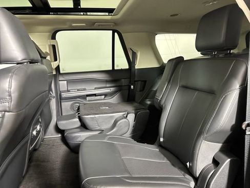 Used 2022 Ford Expedition Max XLT image 22
