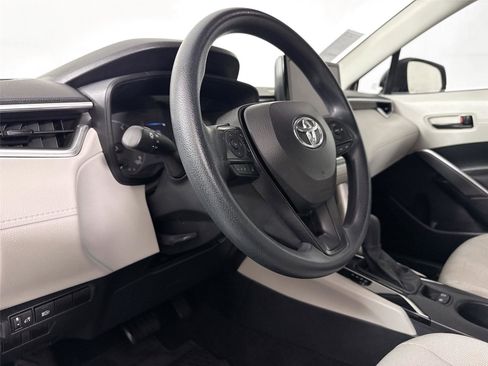 Certified 2024 Toyota Corolla Cross L FWD image 4