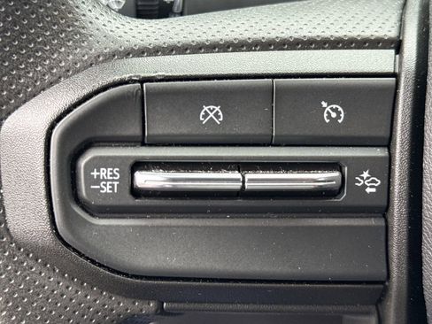 Used 2024 Chevrolet Colorado Trail Boss w/ Technology Package AWD/4WD image 24