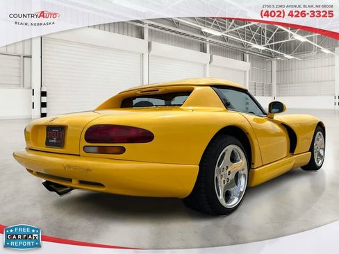 Used 2002 Dodge Viper RT/10 RWD image 5