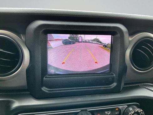 Used 2023 Jeep Wrangler Unlimited Sport AWD/4WD image 16