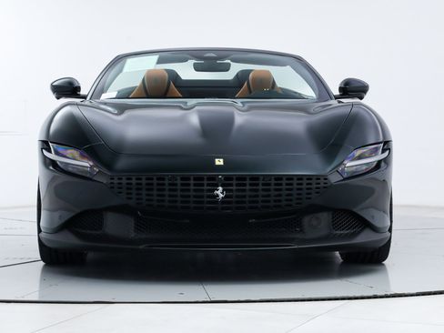 Certified 2025 Ferrari Roma Spider RWD image 13