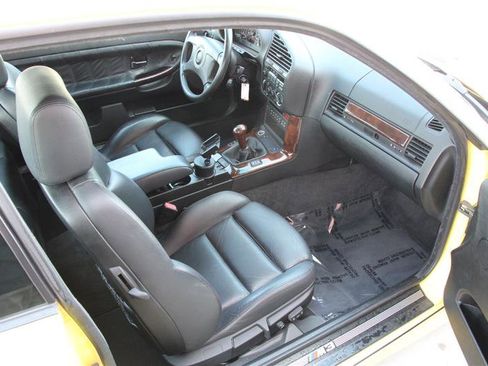 Used 1995 BMW M3 Coupe RWD image 17
