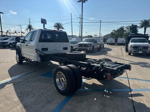 New 2025 Ford F550 4x4 SuperCab Super Duty image 7