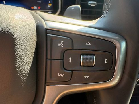 Used 2024 Chevrolet Silverado 1500 LT AWD/4WD image 21