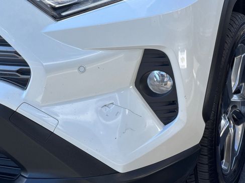 Used 2020 Toyota RAV4 Limited AWD/4WD image 49