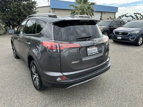 Used 2017 Toyota RAV4 XLE w/ Plus Extra Value Package AWD/4WD image 7