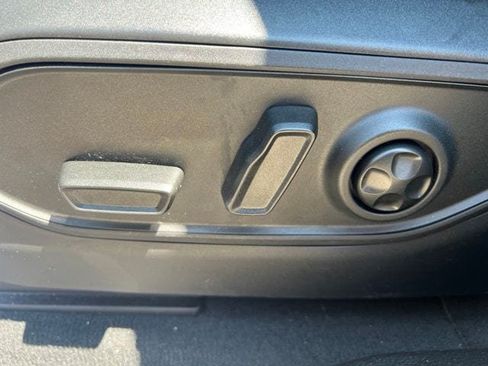 Certified 2025 Jeep Grand Cherokee L Altitude AWD/4WD image 20