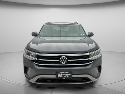 Used 2022 Volkswagen Atlas Cross Sport SEL AWD/4WD image 2