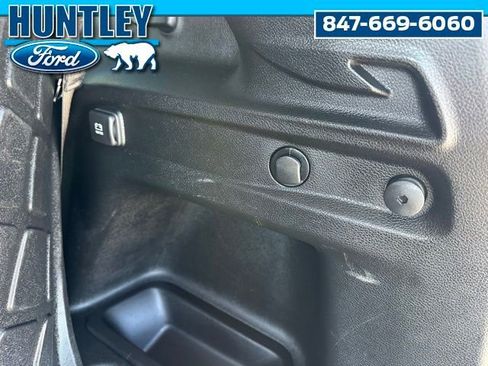 Used 2022 Jeep Grand Cherokee L Limited image 15