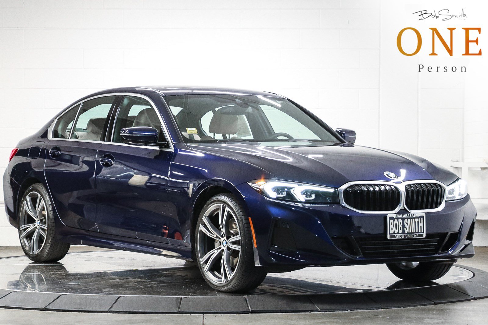 Certified 2024 BMW 330i Sedan w/ Convenience Package RWD image 1