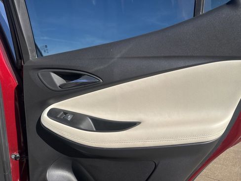 Used 2023 Buick Encore GX Preferred w/ Cold Weather Comfort Package image 15