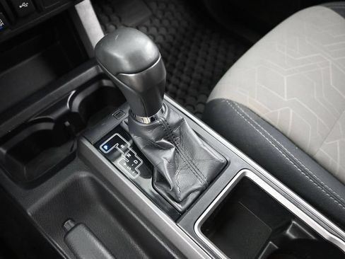 Used 2021 Toyota Tacoma 4x4 Double Cab image 11