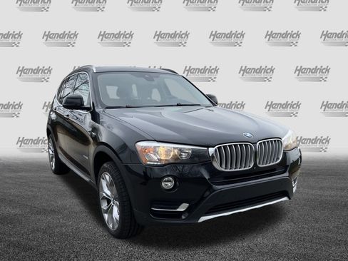 Used 2017 BMW X3 xDrive28i image 2