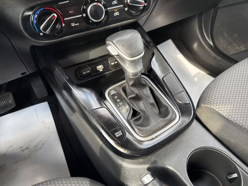 Used 2020 Kia Soul LX image 36