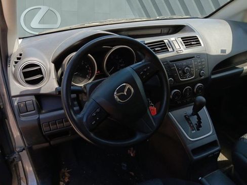 Used 2012 MAZDA MAZDA5 Sport image 9