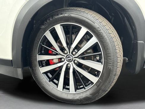 Used 2023 Nissan Pathfinder Platinum w/ Black Appearance Package FWD image 48