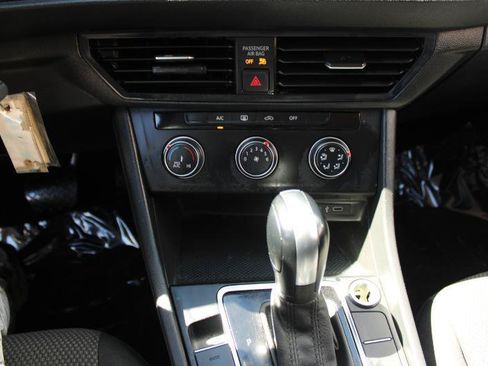 Used 2021 Volkswagen Jetta R-Line FWD image 21