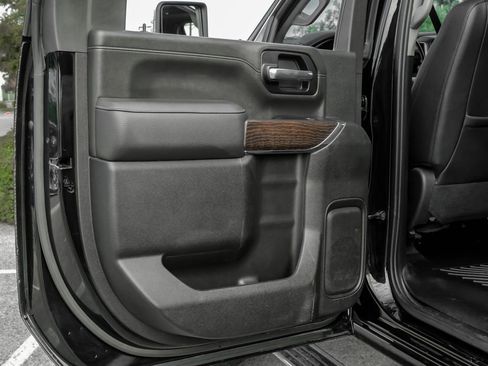 Used 2023 GMC Sierra 2500 Denali w/ Denali Ultimate Package image 55