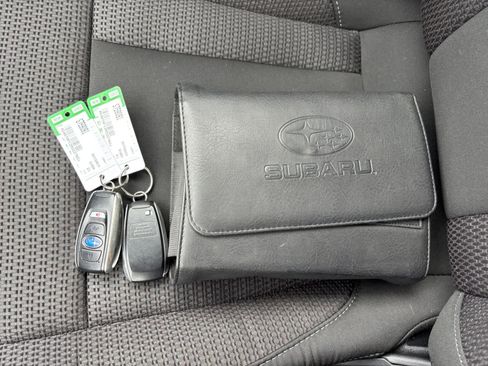 Used 2021 Subaru Outback Premium image 23