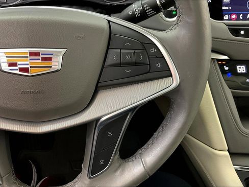 Used 2025 Cadillac XT5 Premium Luxury w/ Technology Package AWD/4WD image 12