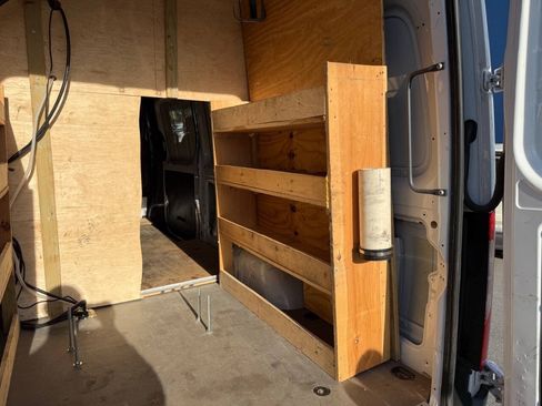 Used 2021 Mercedes-Benz Sprinter 2500 image 10