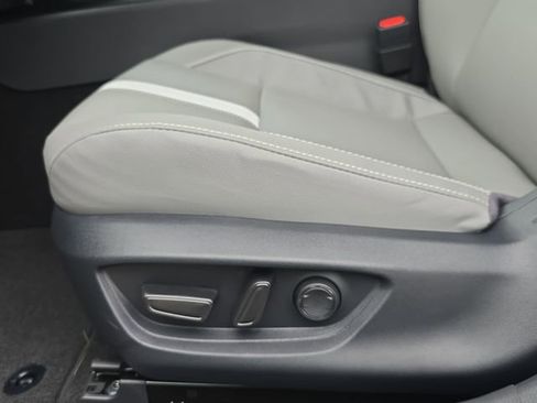 New 2026 Toyota Camry SE image 28