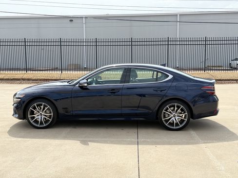 Used 2026 Genesis G70 2.5T image 4