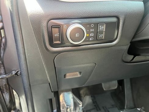 Certified 2023 Ford Explorer XLT w/ Equipment Group 202A AWD/4WD image 38