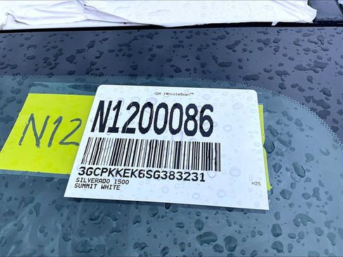 New 2025 Chevrolet Silverado 1500 LT image 18