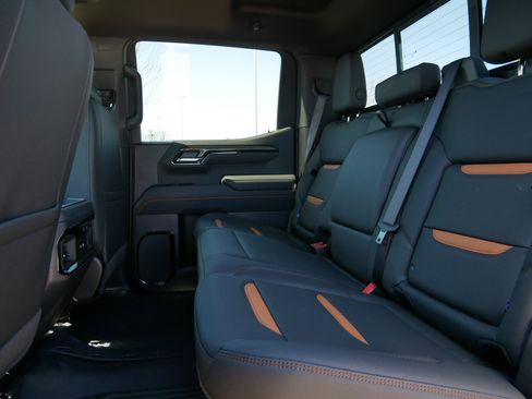 New 2026 GMC Sierra 1500 AT4 w/ Technology Package image 5