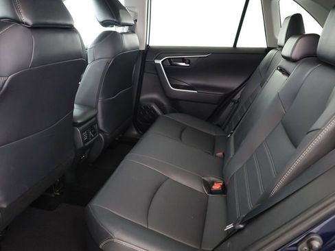 Used 2021 Toyota RAV4 Limited image 21