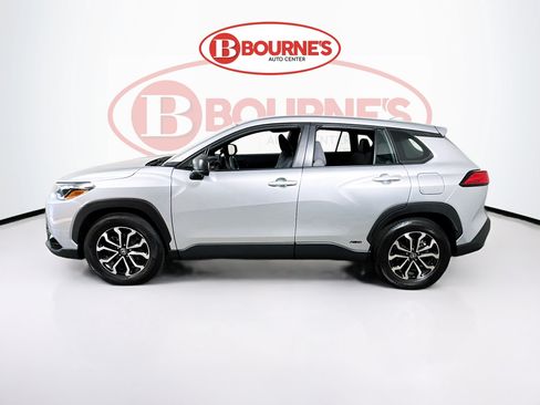Used 2024 Toyota Corolla Cross AWD Hybrid image 6