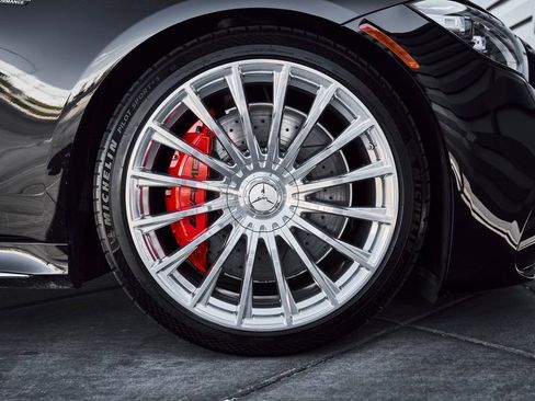 Used 2024 Mercedes-Benz S 63 AMG S image 21