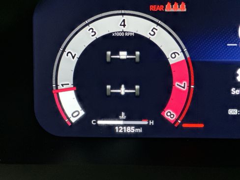 Used 2024 Toyota Tacoma TRD Off-Road image 15