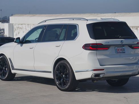 New 2026 BMW X7 xDrive40i w/ Premium Package image 7