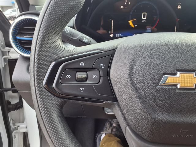 Used 2025 Chevrolet Trax LT FWD image 34