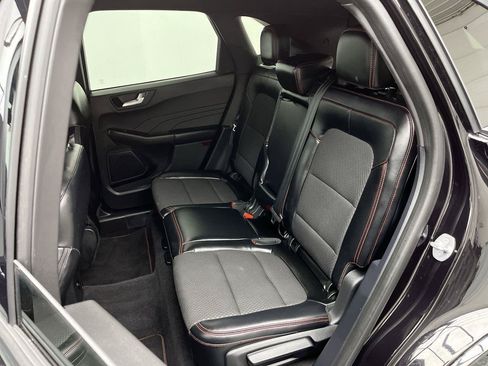 Used 2023 Ford Escape ST-Line w/ Tech Pack #1 AWD/4WD image 13